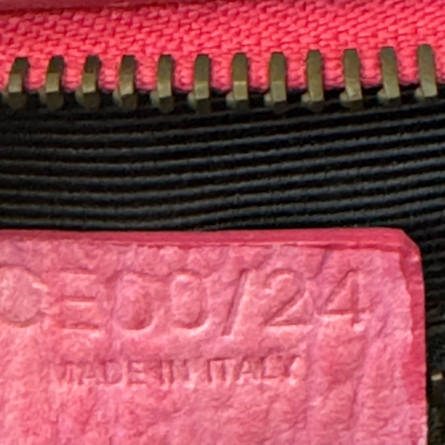 CELINE Ella Frame, Pink Leather