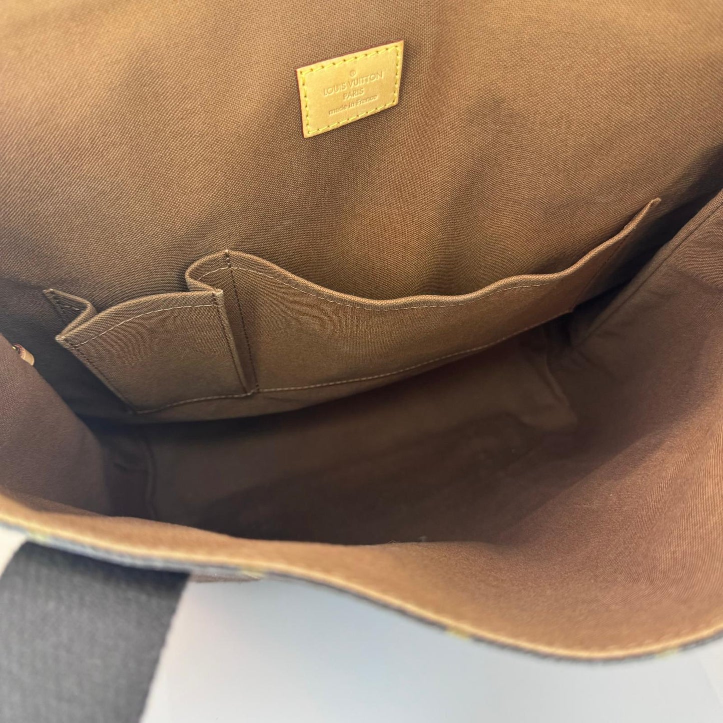 LOUIS VUITTON Monogram Hippo Bobourg Tote