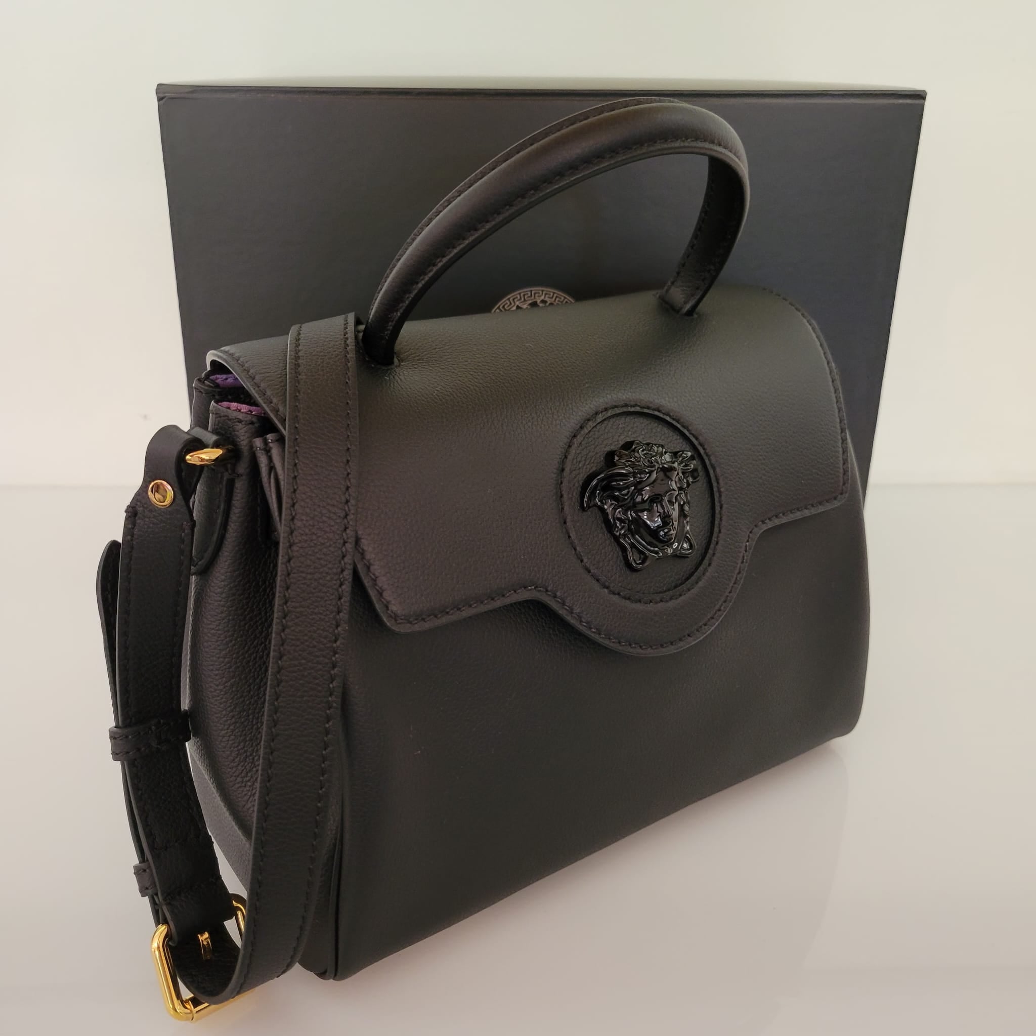Versace La Medusa Handbag – The Consignment Bar